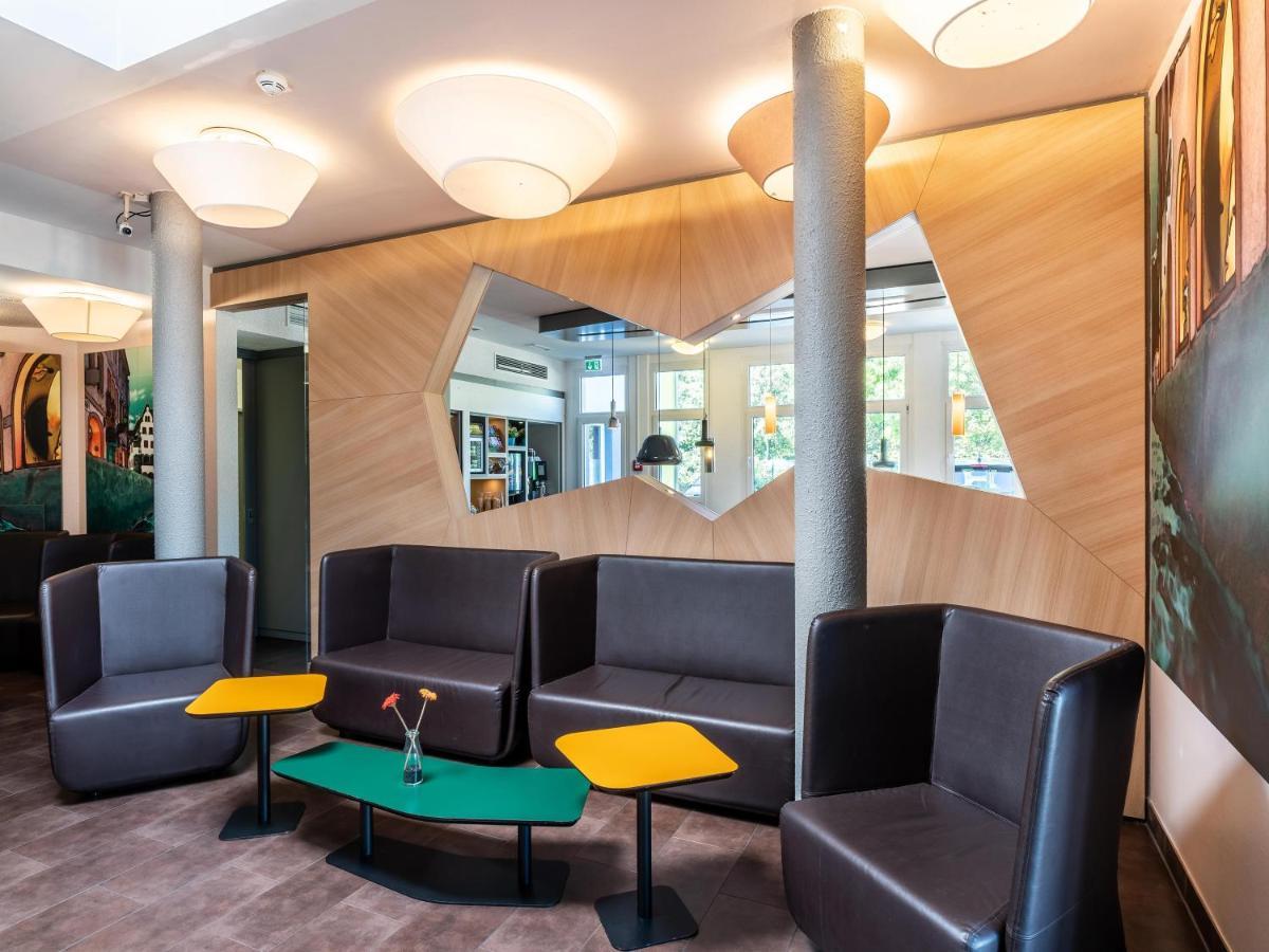 B&B Hotel Freiburg-Nord Exteriör bild