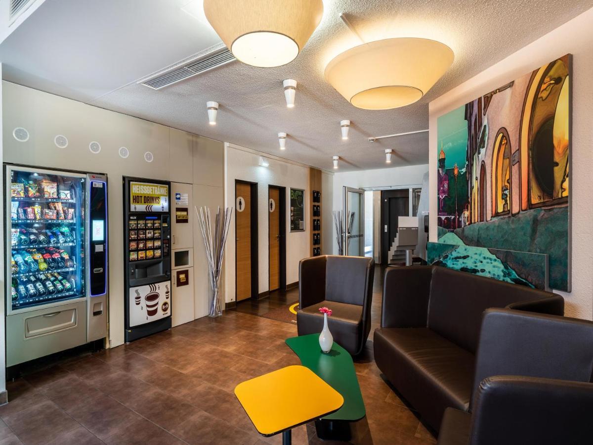 B&B Hotel Freiburg-Nord Exteriör bild