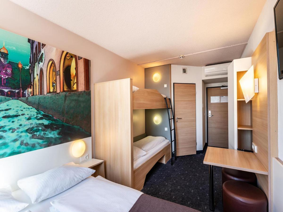 B&B Hotel Freiburg-Nord Exteriör bild